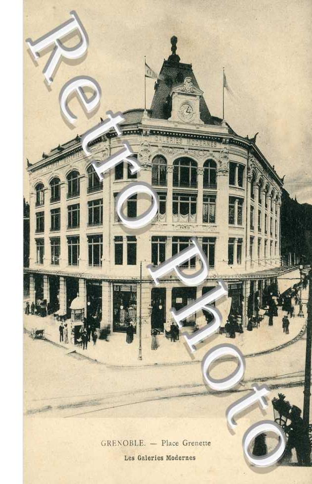 Les Galrie Modernes Place Grenette