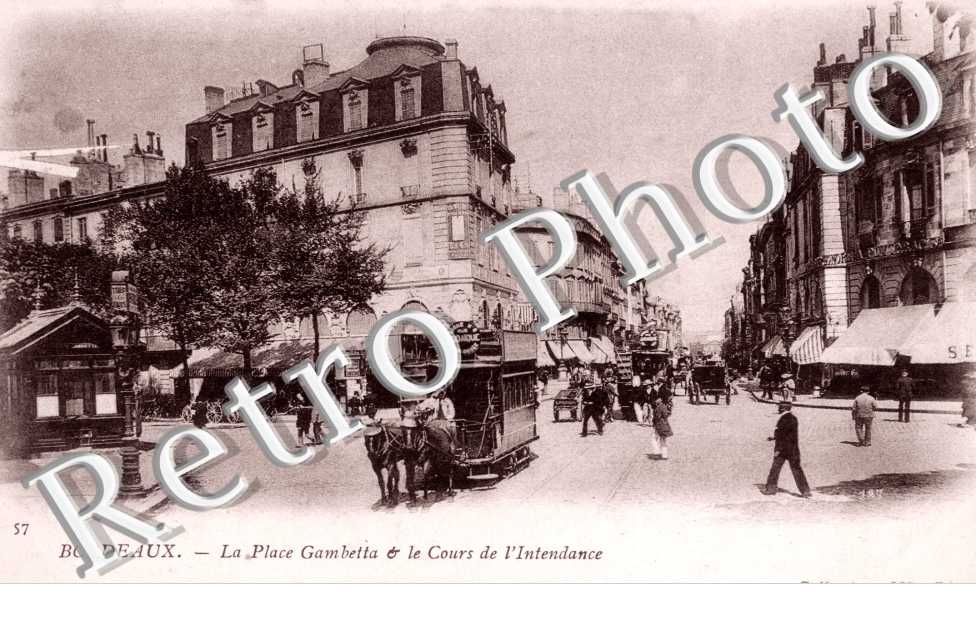 La Place Gambetta et cours del'Intendance