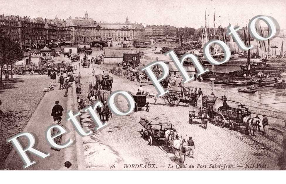 Le Quai du Port Saint Jean - tonneaux