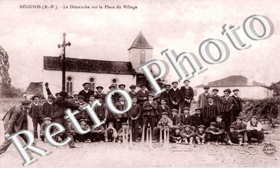 le Dimanche sur la place du village - Jeu de quilles