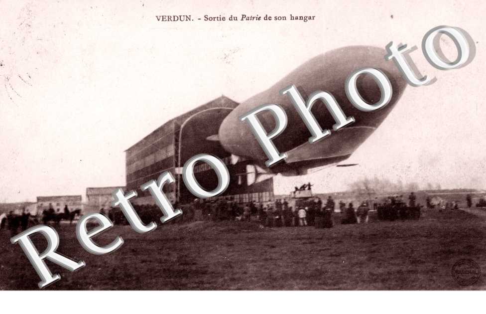 Sortie du Patrie de son hangar