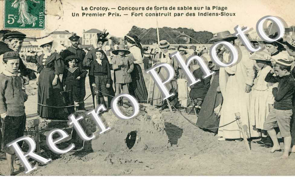 Concours de forts de sable sur la plage