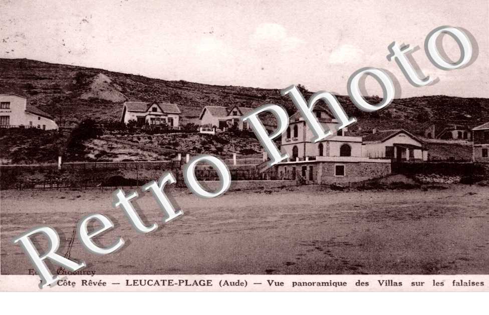 Leucate Plage Vue panoramique des Villas sur les falaises