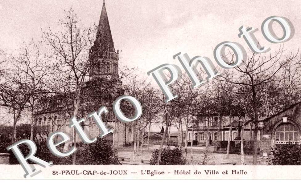 L' eglise - hotel de ville et Halle