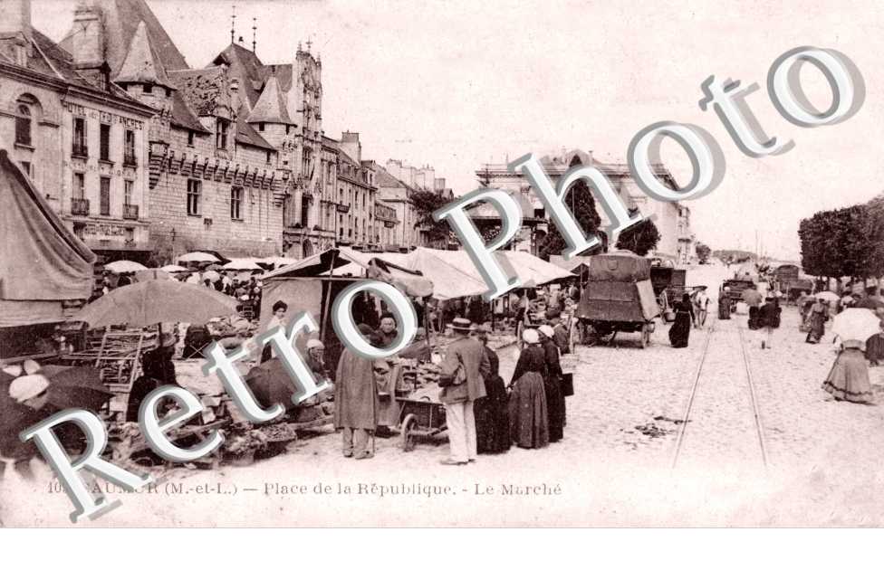 Place de la Rublique - Le March