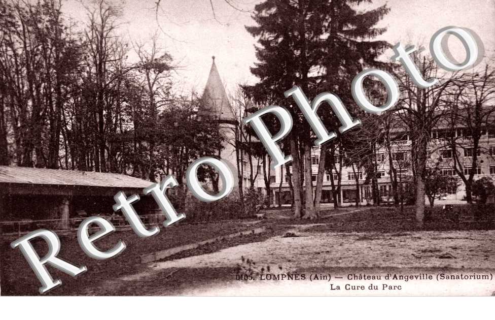 Le Château  D&#039;Angeville La cure du parc