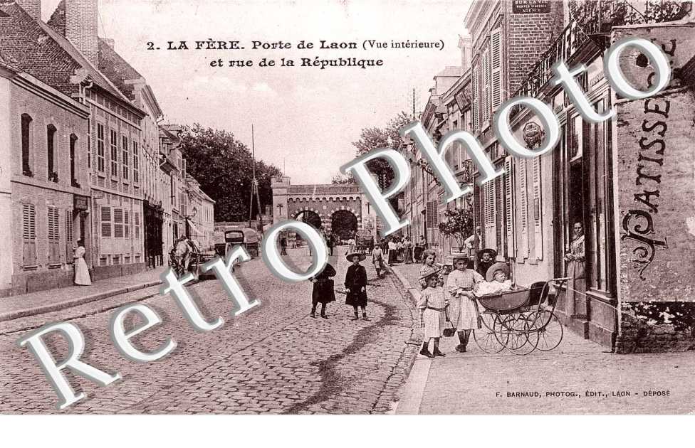 Porte de Laon et rue de la Republique