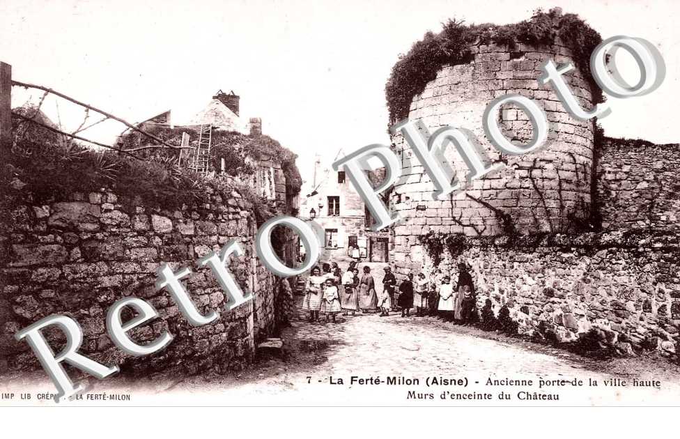 ancienne porte de la ville haute