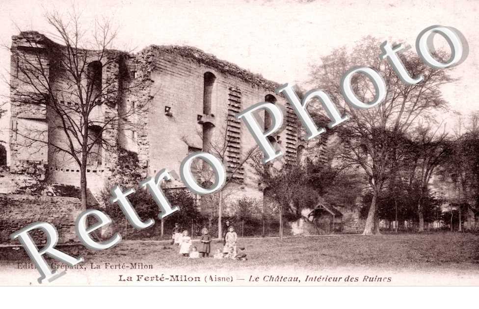 Le Chateau, Interieur des Ruines
