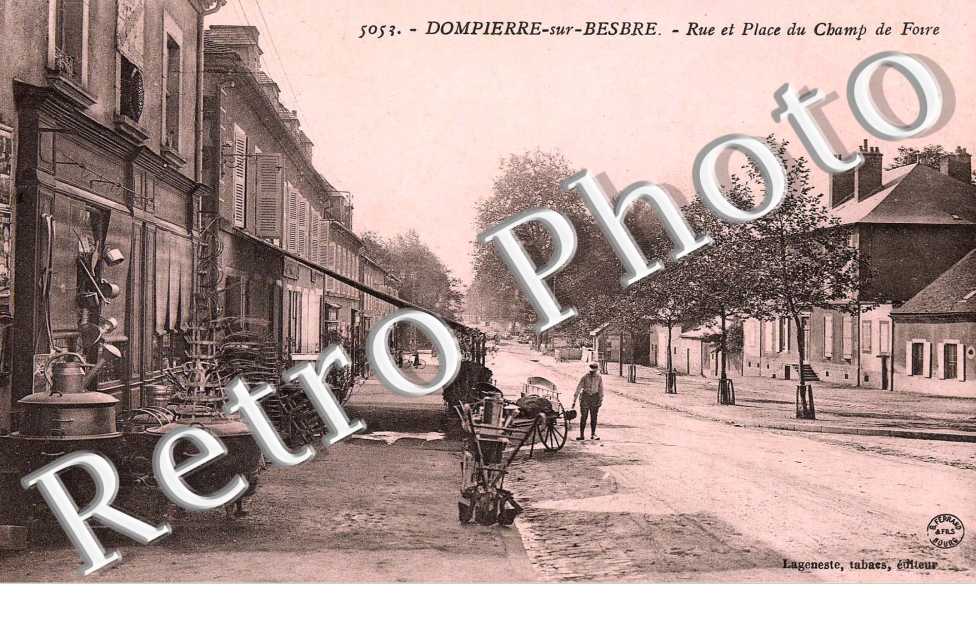 Rue et Place du Champ de Foire