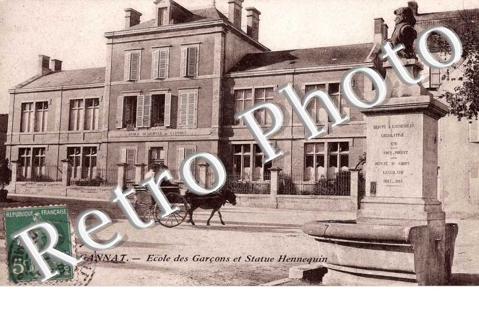 Ecole des garcons et statue Hennequin