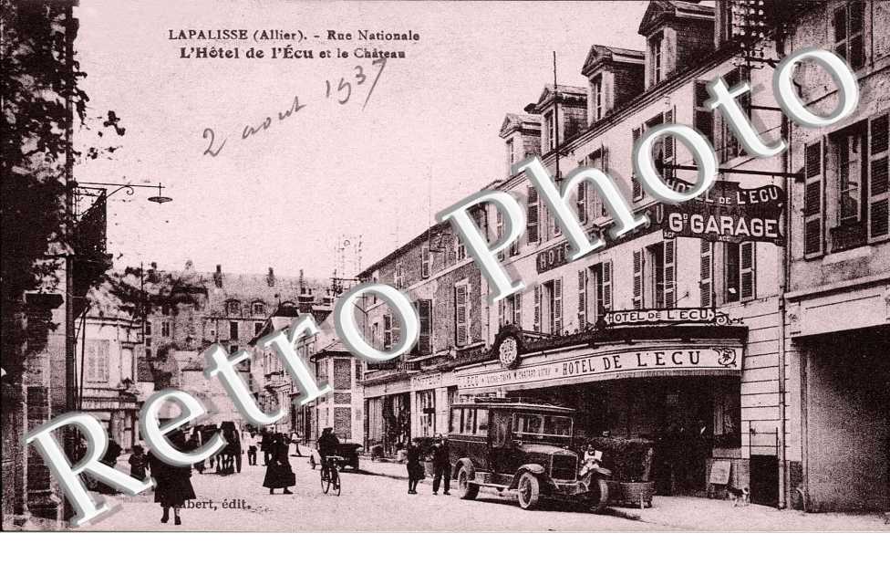 RUE NATIONALE DE L&#039;HOTEL DE L&#039;ECU ET LE CHATEAU