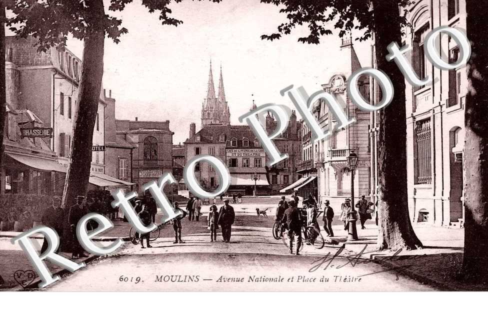 AVENUE NATIONALE ET PLACE DU THEATRE
