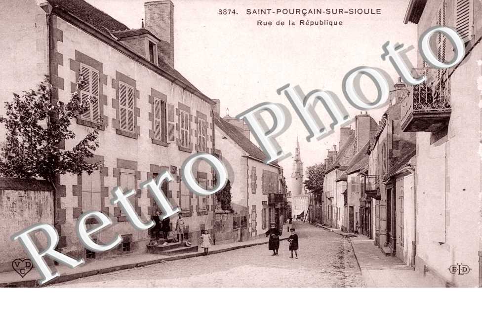 Saint-Pourcain-sur-Sioule, Rue de la Republique