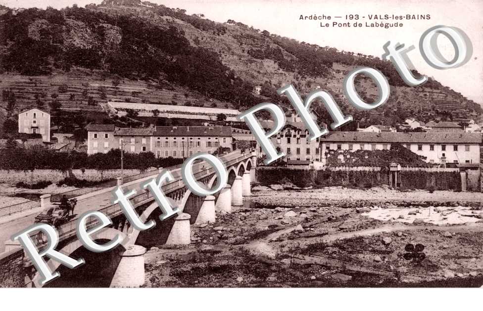 Vals-les-Bains, le Pont de Labegude