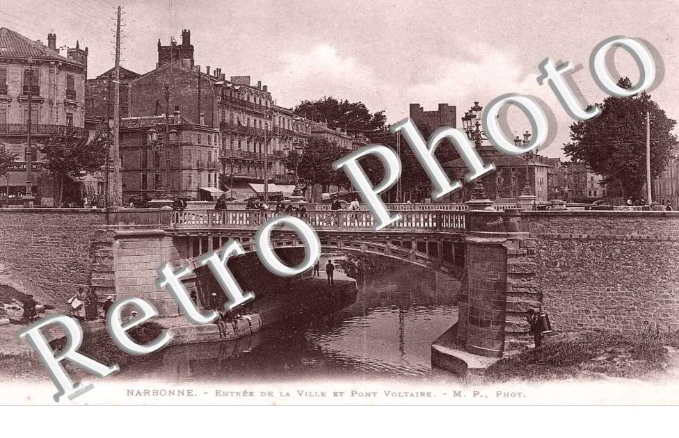 ENTREE DE LA VILLE ET PONT VOLTAIRE