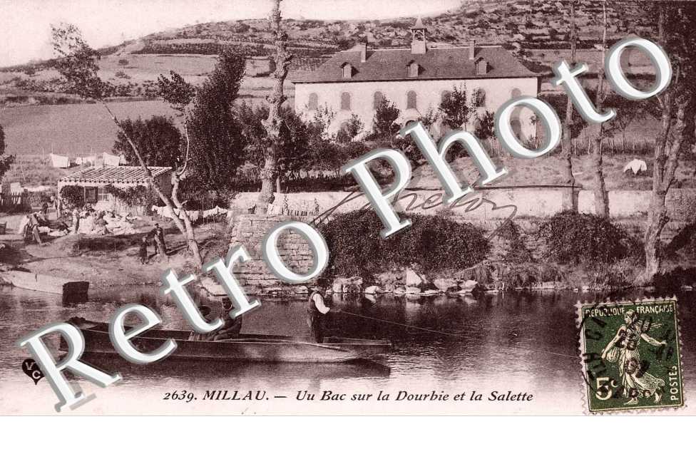 Un bac sur la Dourbie et la salette
