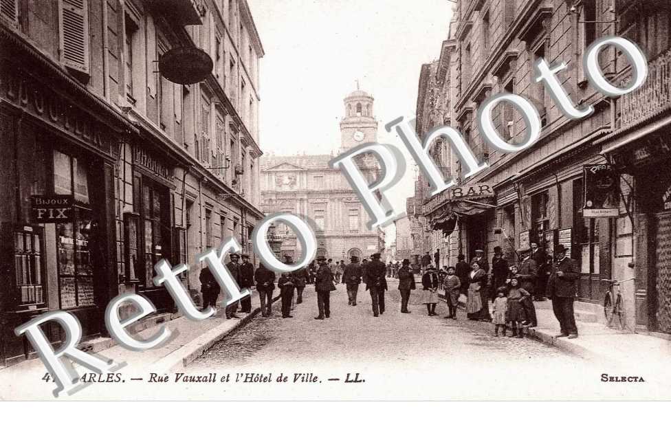 Rue Vauxall et hotel de ville