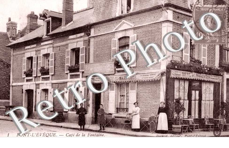 Cafe de la Fontaine
