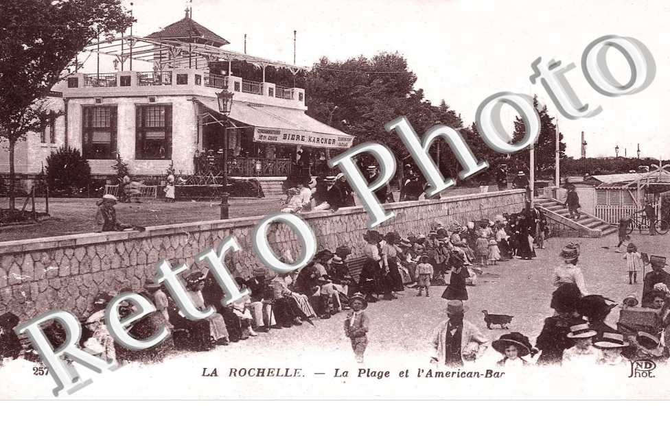 La plage et l&#039;American-Bar