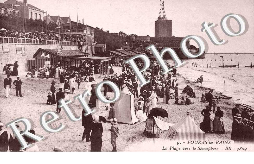 LA PLAGE VERS LE SEMAPHORE