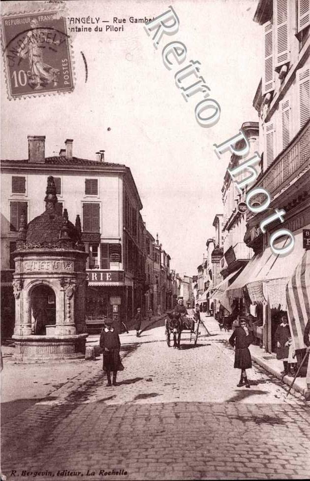 rue gambetta - fontaine du pilori