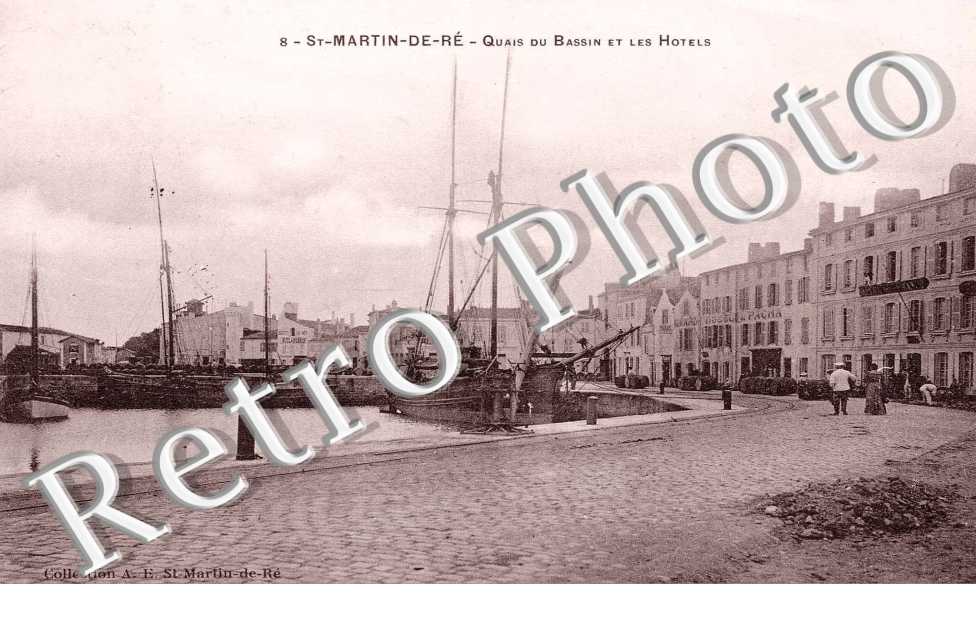 Quai du Bassin et les Hotels