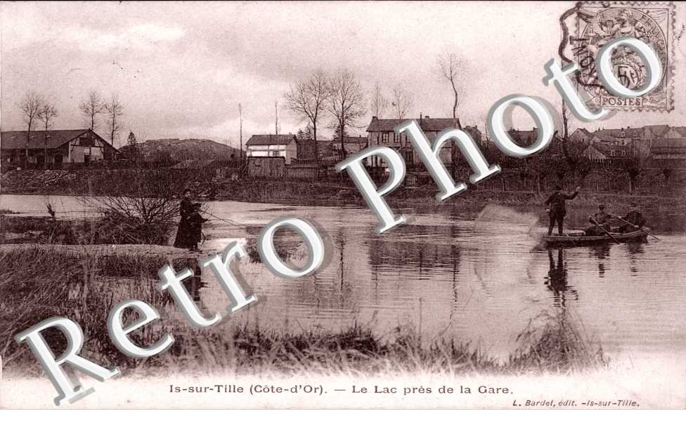 le lac pres de la gare