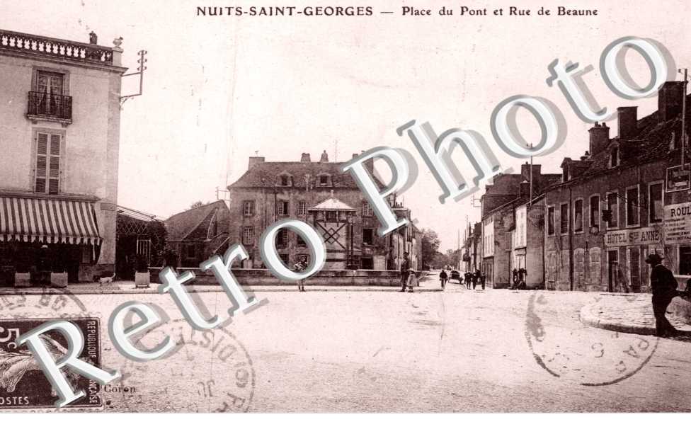 Place du Pont et Rue de Beaune