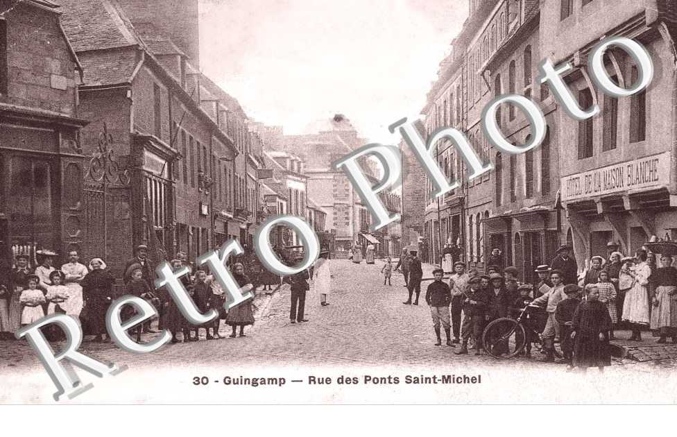 Rue des Ponts St Michel
