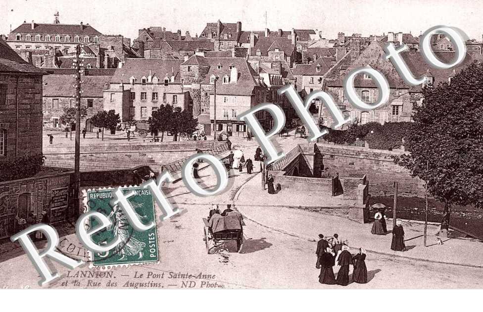 LE PONT STE ANNE et la rue des Augustins