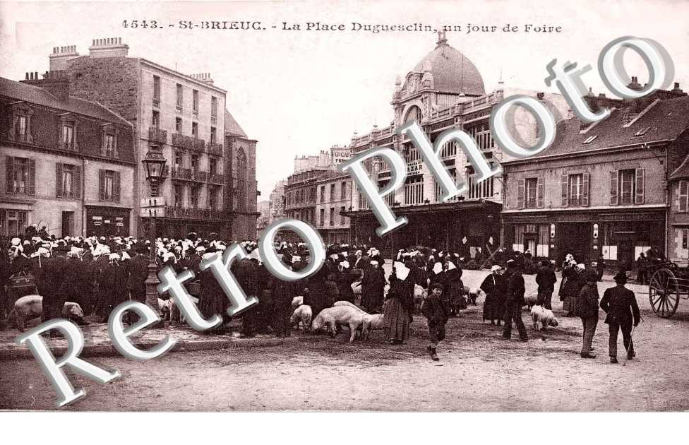 place Duguesclin un jour de foire