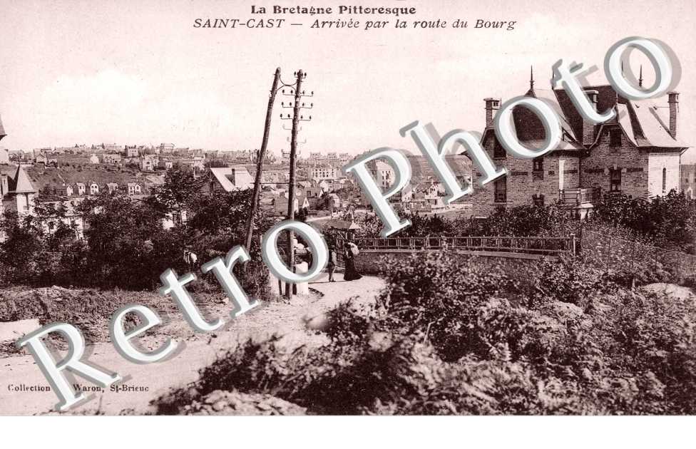 Arrivee par la Route du Bourg