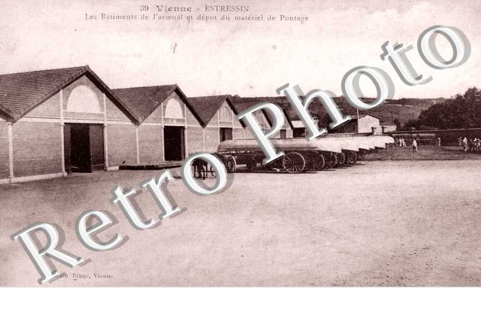Estressin  les batiments de l&#039;arsenal et depot du materiel de pontage