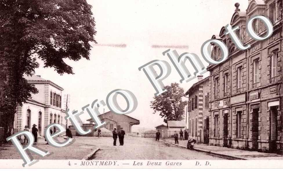Les Deux Gares