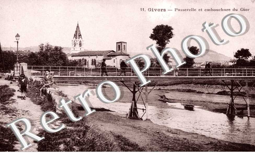 Passerelle et embouchure du Gier