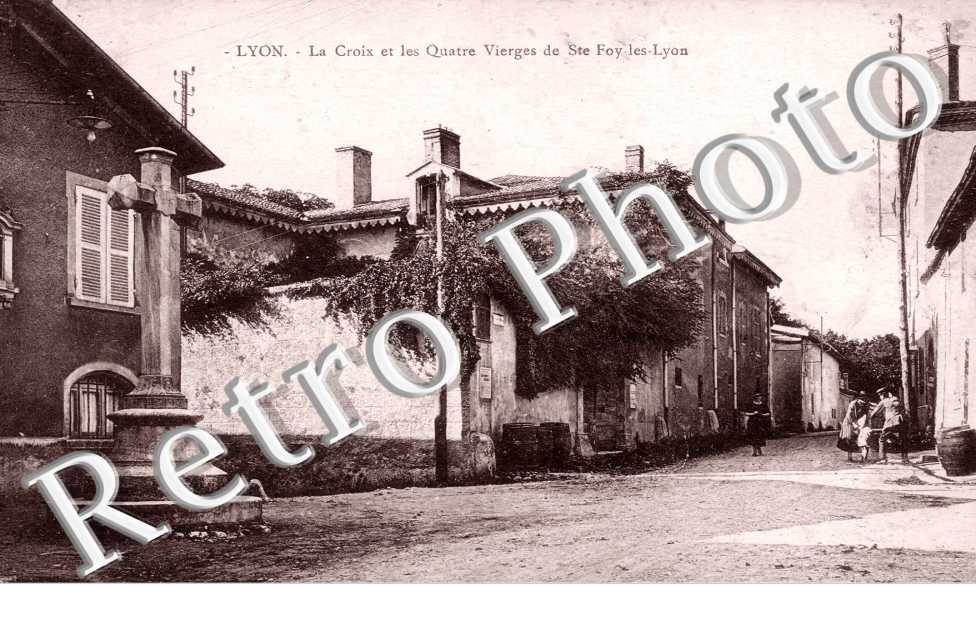 La Croix et les Quatre Vierges