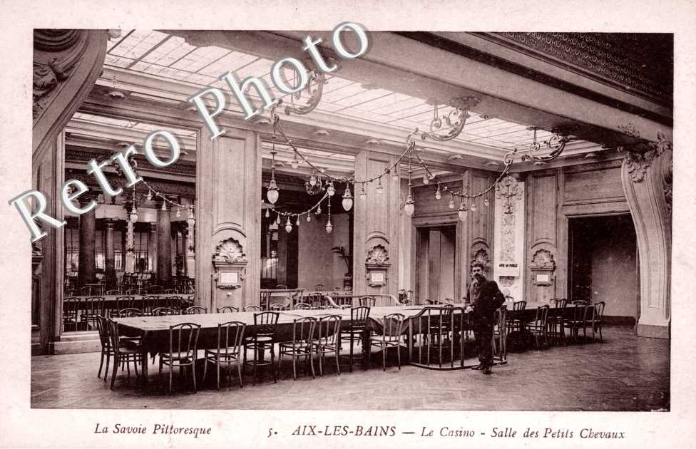 Le Casino - Salle des Petits Chevaux