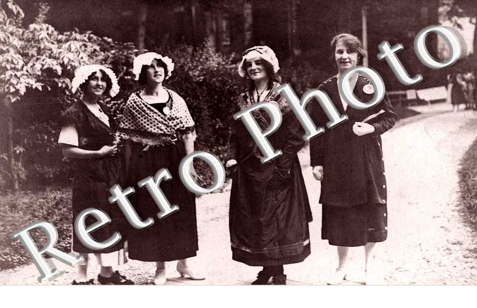 election de la plus belle femme de Savoie a la Villa des Fleurs le dimanche 5 septembre 1920 - Concours du Journal des 49 beautes regionales de France