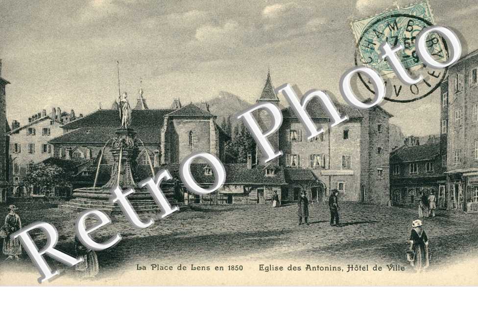 la place de Lens en 1850 Eglise des Antonins Hotel de Ville