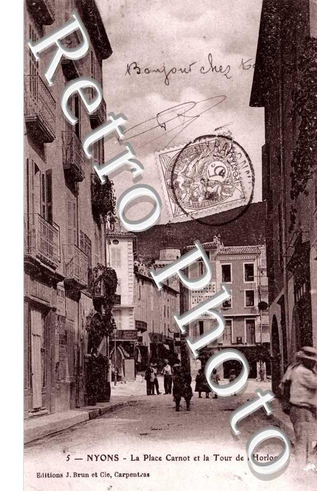 Place Carnot et la tou de l'horloge
