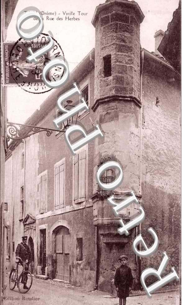 vieille tour de la rue aux herbes