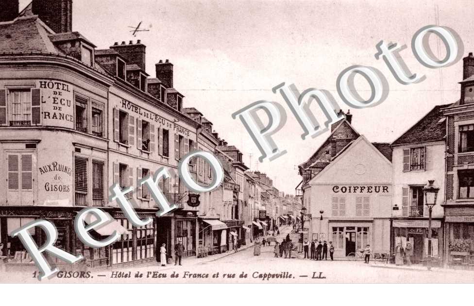 Hotel de l&#039;Ecu de France et rue des Cappeville