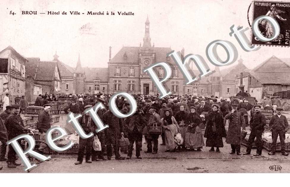 hotel de ville marche a la volaille