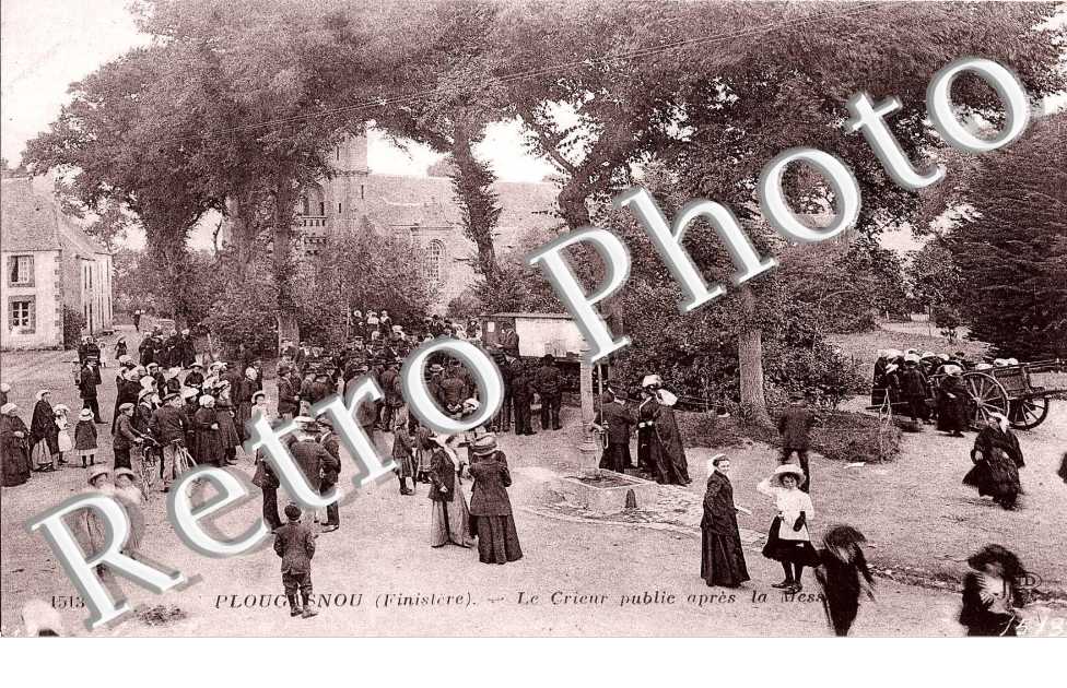 le crieur public apres la messe