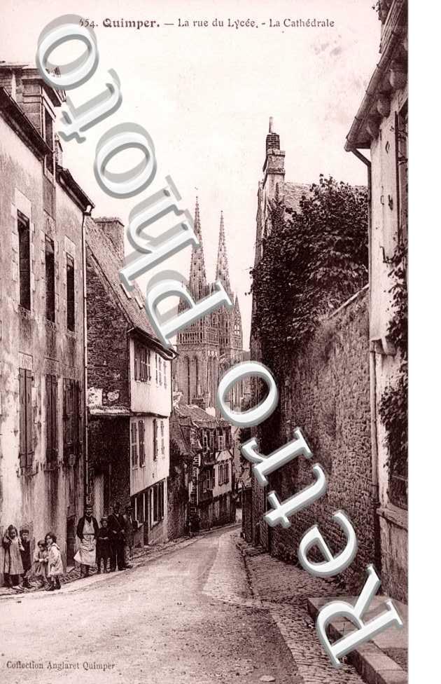 la Rue du Lycee, la Cathedrale