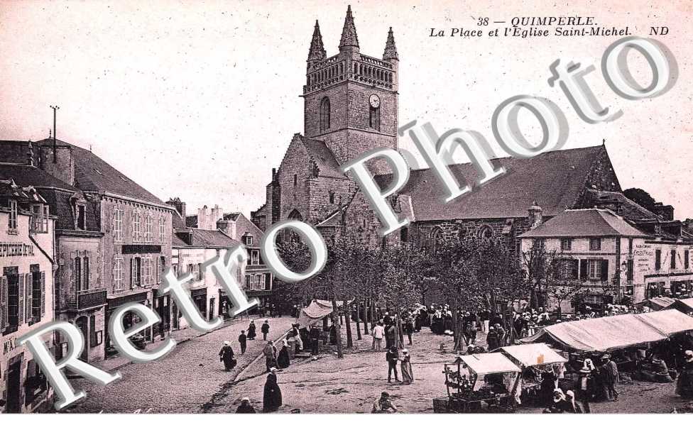 la place et l&#039;eglise saint michel