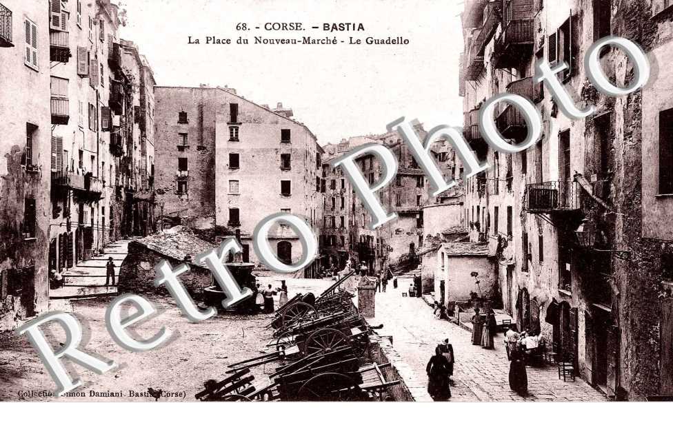 Place du Nouveau Marche - Le Guadello