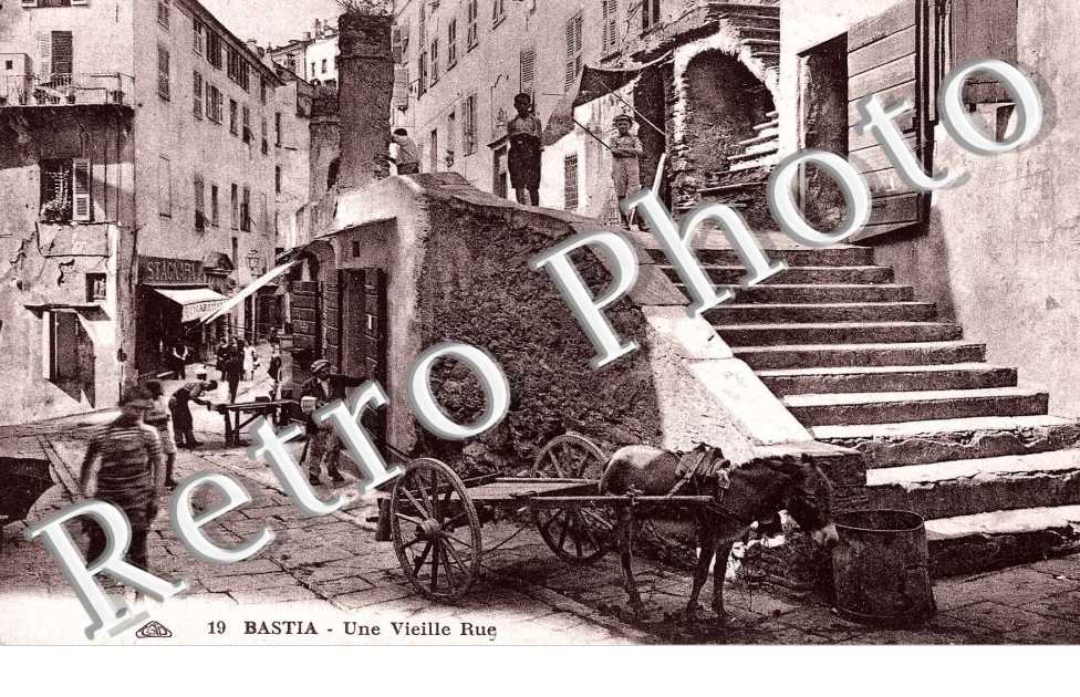 une vieille rue (ane)