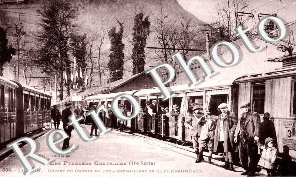 depart du chemin de fer a Cremaillere de Superbagneres